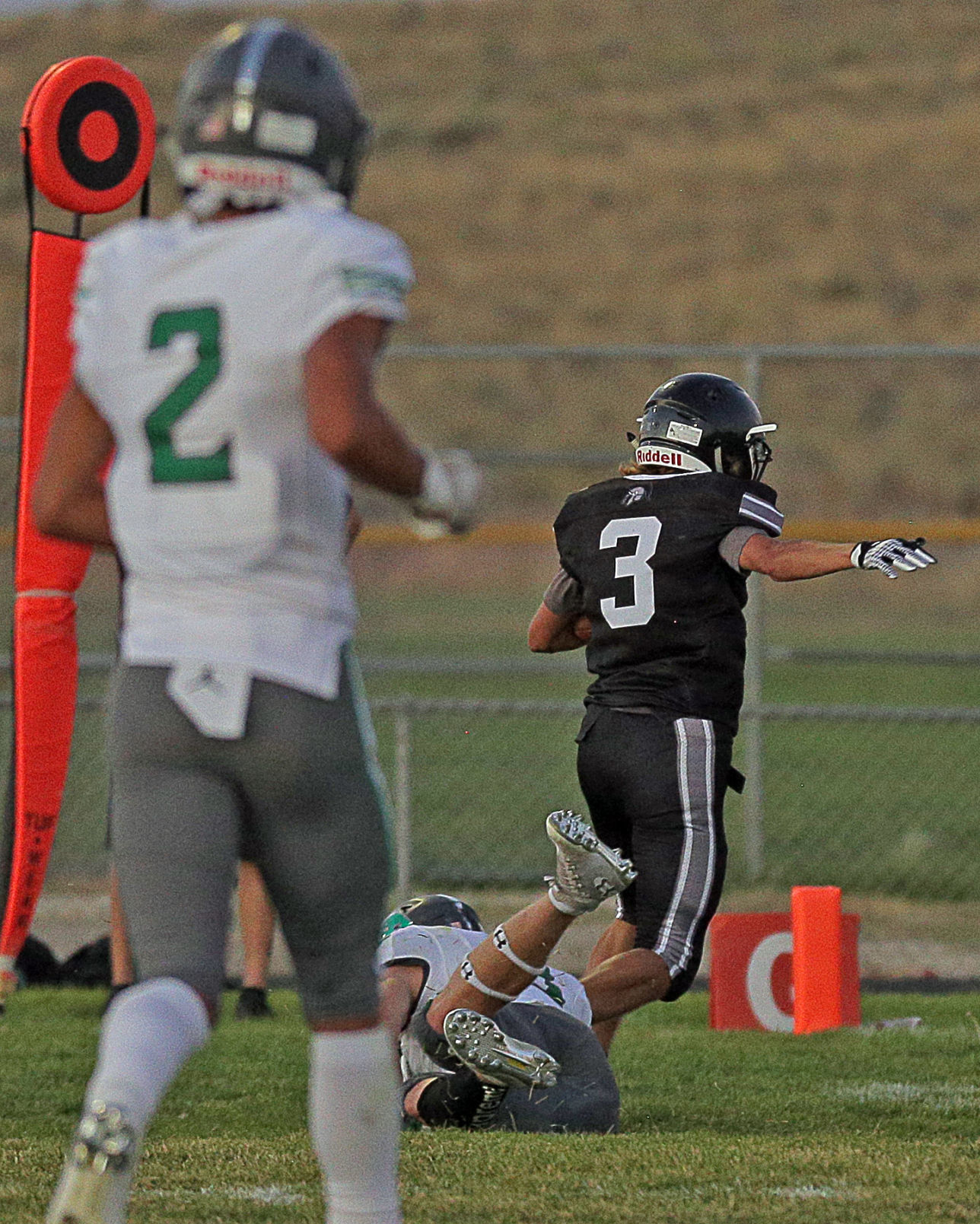 090619-elk-gallery-fallon-spring-creek-football-16.jpg